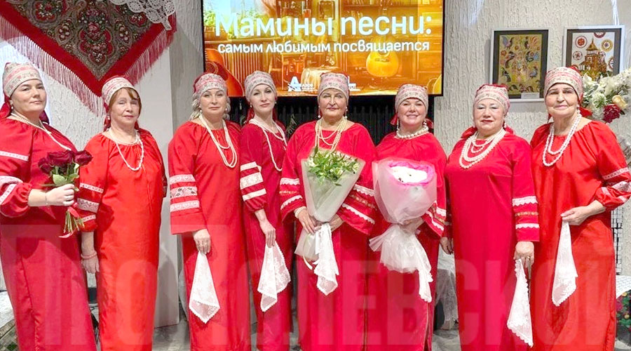 Для вокалисток старшего состава коллектив «Сарафанное радио» – настоящая отдушина