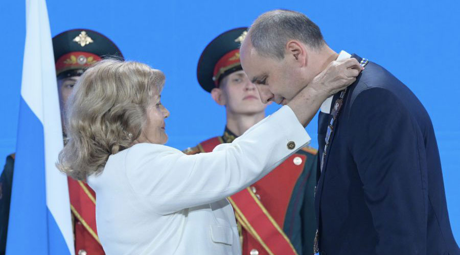 Денис Паслер вступил в должность губернатора Свердловской области