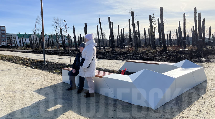 Скамейки, урны, лавки-клумбы, лавки-перголы и другая уличная мебель изготовлены по авторскому дизайну Скамейки, урны, лавки-клумбы, лавки-перголы и другая уличная мебель изготовлены по авторскому дизайну