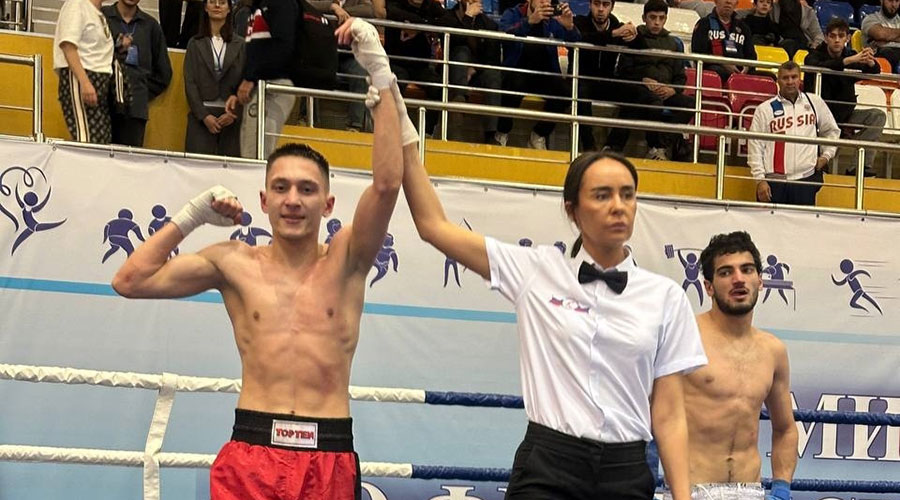 Полевчанин Эльдар Ширниязов во второй раз выиграл Чемпионат России по кикбоксингу Полевчанин Эльдар Ширниязов во второй раз выиграл Чемпионат России по кикбоксингу