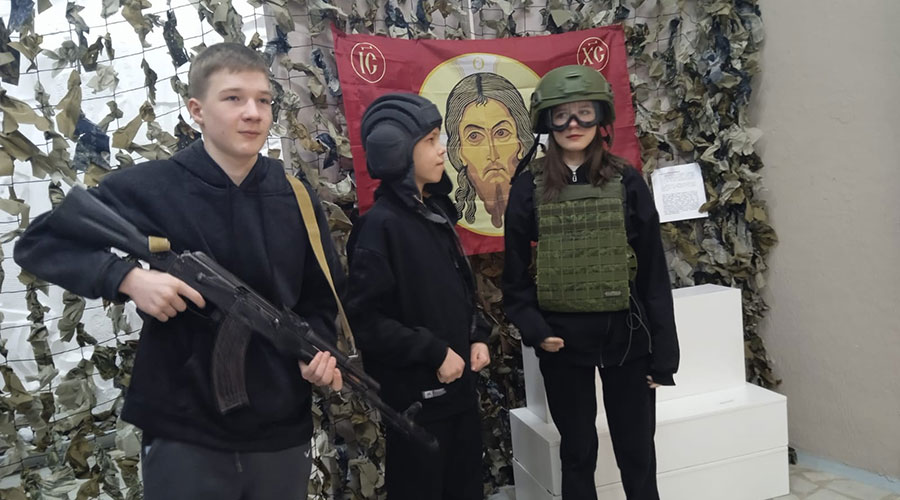 Экспозиция, посвящённая участию полевчан в специальной военной операции, работает в КЭК «Бажовский»