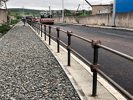 Главные особенности нового дорожного покрытия основной магистрали Полевского – устойчивость к образованию колеи и снижение шума.