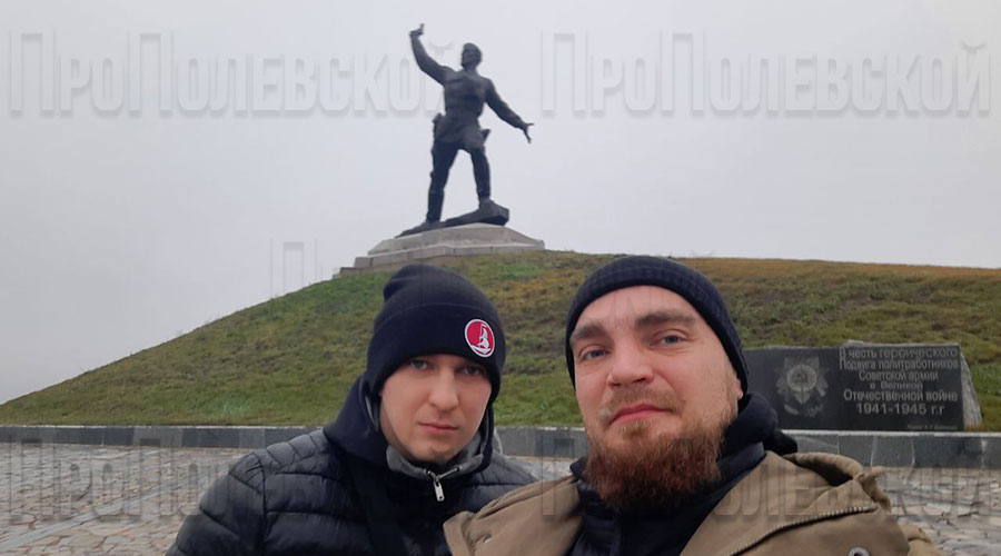 Сотрудники Врачебно-просветительского фонда «Подвижник» передали из рук в руки военнослужащим гуманитарную помощь, собранную в том числе и полевчанами в редакции «Диалога»