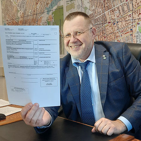 Андрей Валентинович показал платёжное поручение, в котором прописана сумма покупки