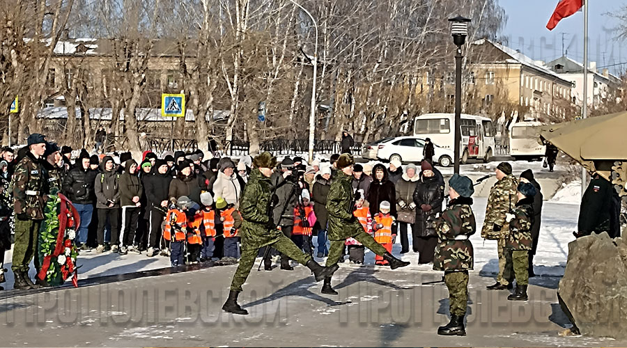 Более ста полевчан поклонились землякам, исполнявших служебный долг за пределами Отечества
