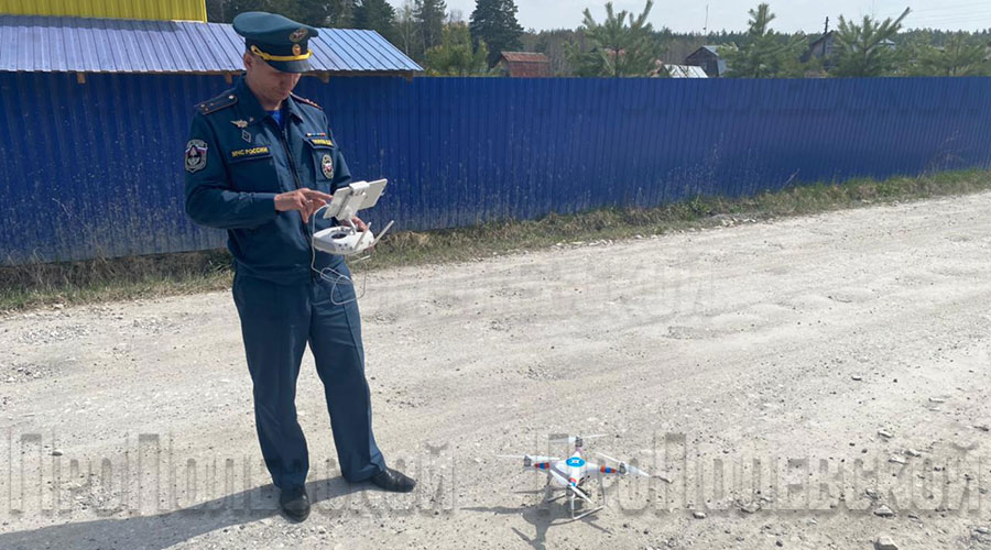 Территорию контролируют с помощью квадрокоптера