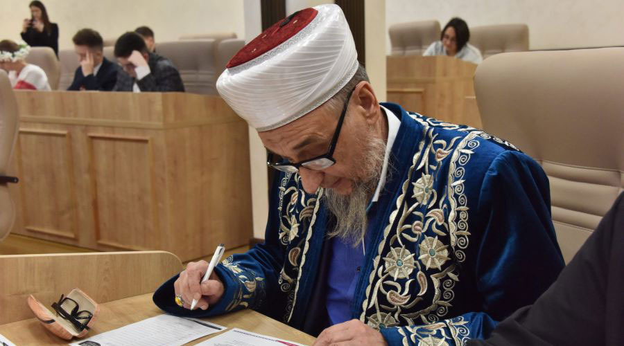 Муфтий, председатель Духовного управления мусульман Свердловской области Абдуль-Куддусс Ашарин