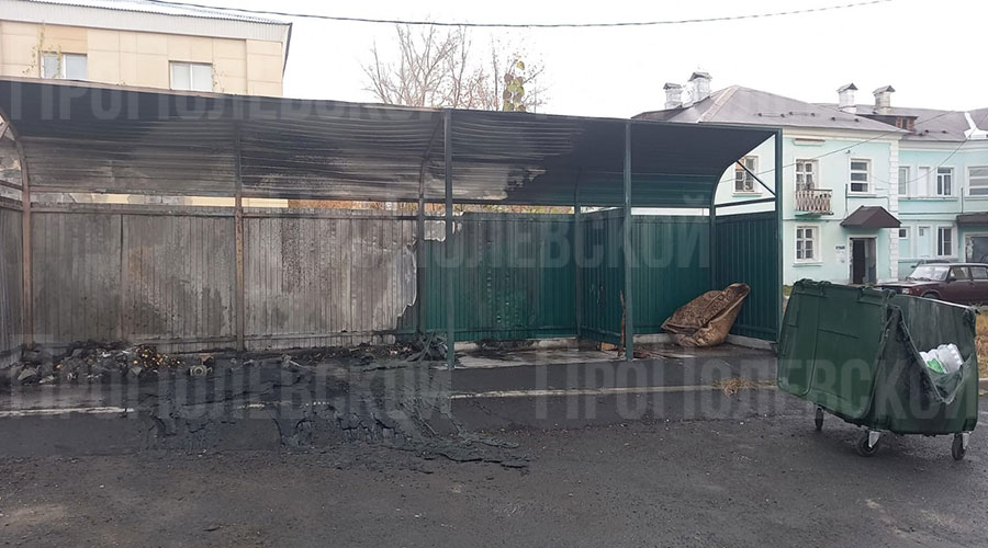 Поджог мусорных контейнеров