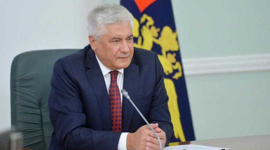Владимир Колокольцев поздравил сотрудников органов внутренних дел, отличившихся при спасении погибавших, с высокими наградами