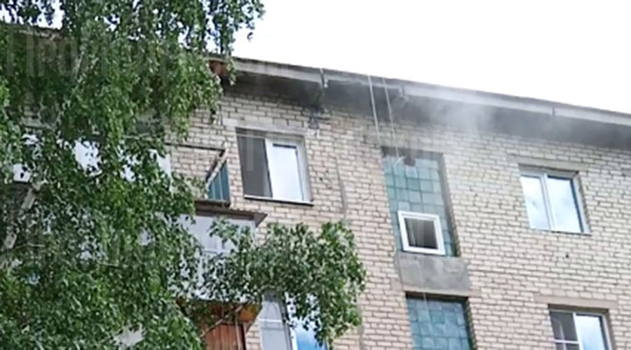 В квартире и подъезде было сильное задымление