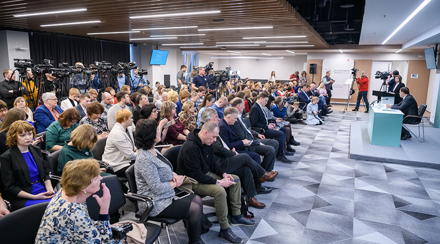 Губернатор Свердловской области  Евгений Куйвашев на встрече с журналистами рассказал о перспективах развития региона